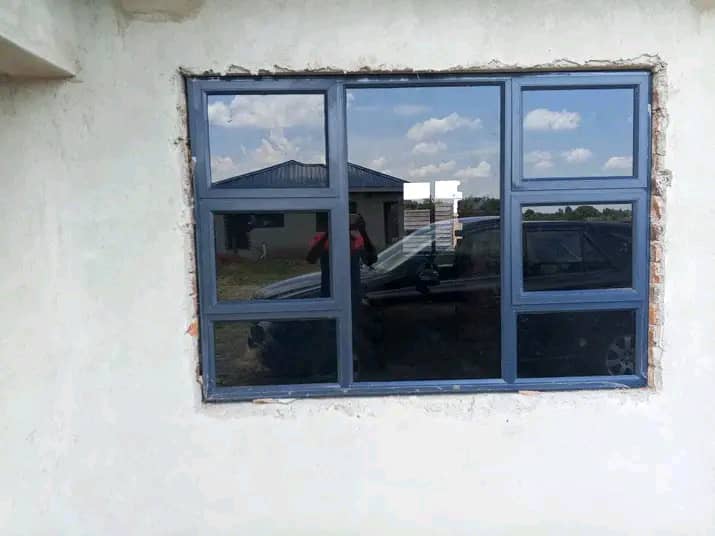 Swinging window - winds2